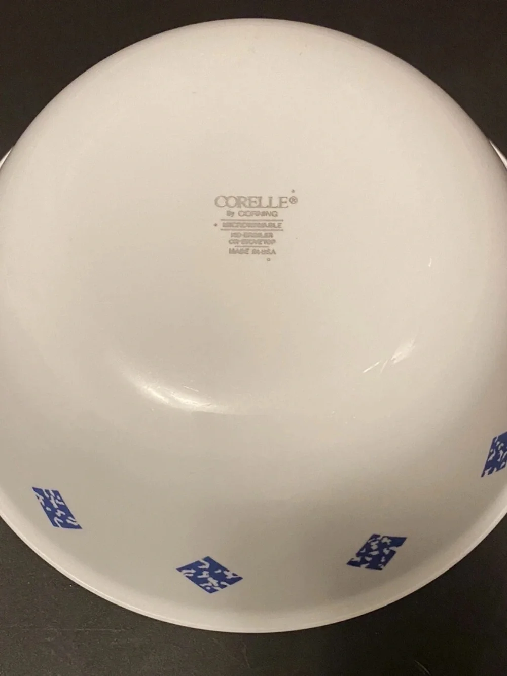 Vintage Corelle Quilt heart pattern Serving Bowl 8.5” / 1994